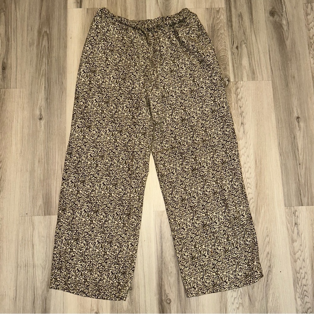 Abercrombie & Fitch 90s/2000s VTG Black and beige floral Patterned Pants